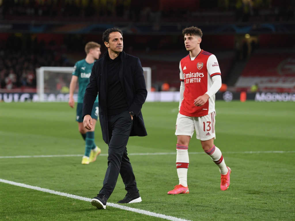 佳仍取決於 佳仍取決於